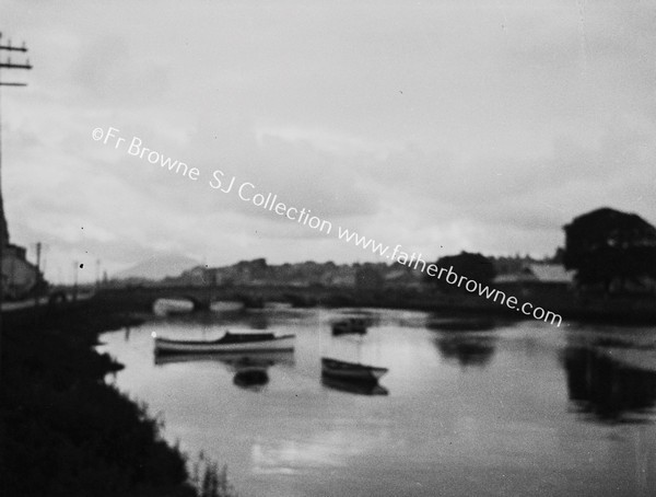 BOATS ON THE RIVER MOY